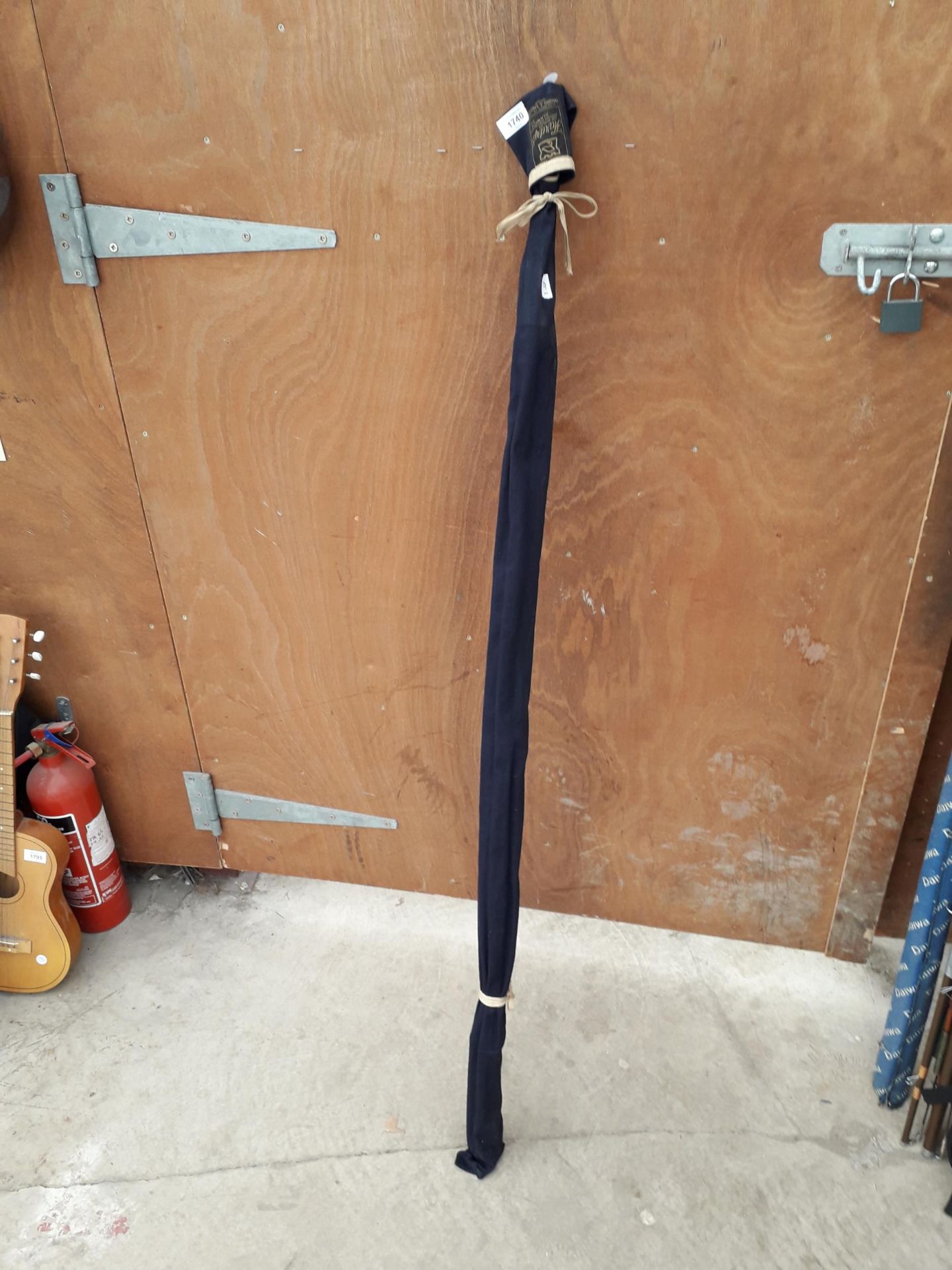A HARDY JET 9.5' FIBALITE SPINING FISHING ROD IN ORIGINAL BAG - Image 4 of 4