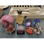 A QUANTITY OF PAPERWEIGHTS TO INCLUDE A MURANO DUCK/DRAGON - 8 IN TOTAL