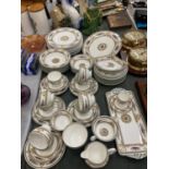 A LARGE QUANTITY OF WEDGWOOD 'COLUMBIA' DINNERWARE TO INCLUDE VARIOUS SIZES OF PLATES, BOWLS,