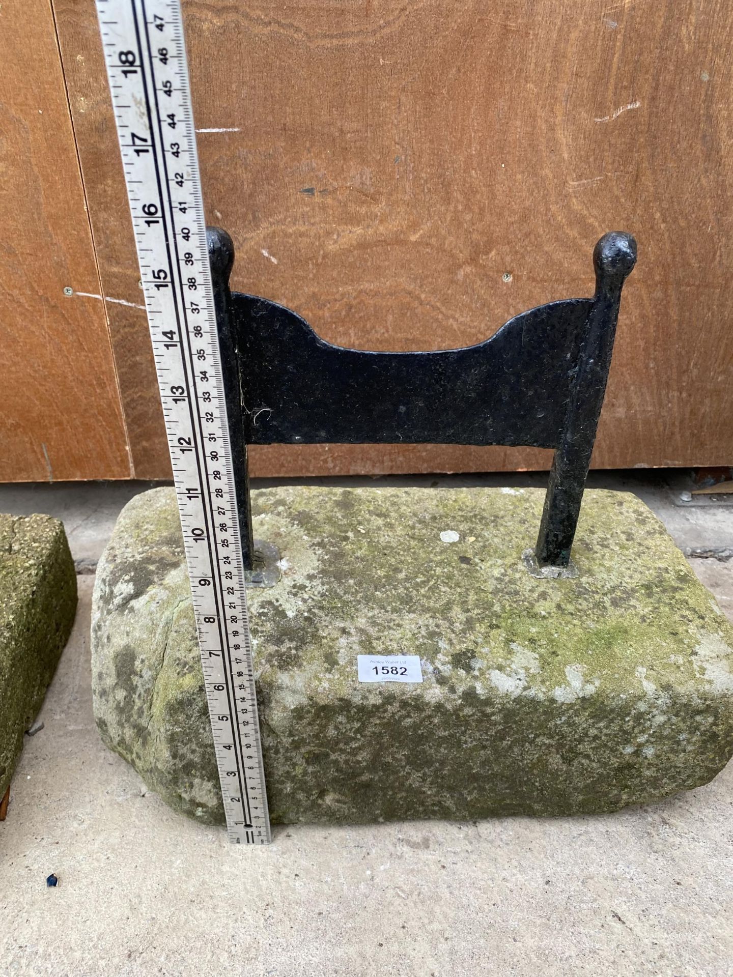 A METAL BOOT SCRAPER SET IN A PIECE OF YORK STONE - Image 3 of 4