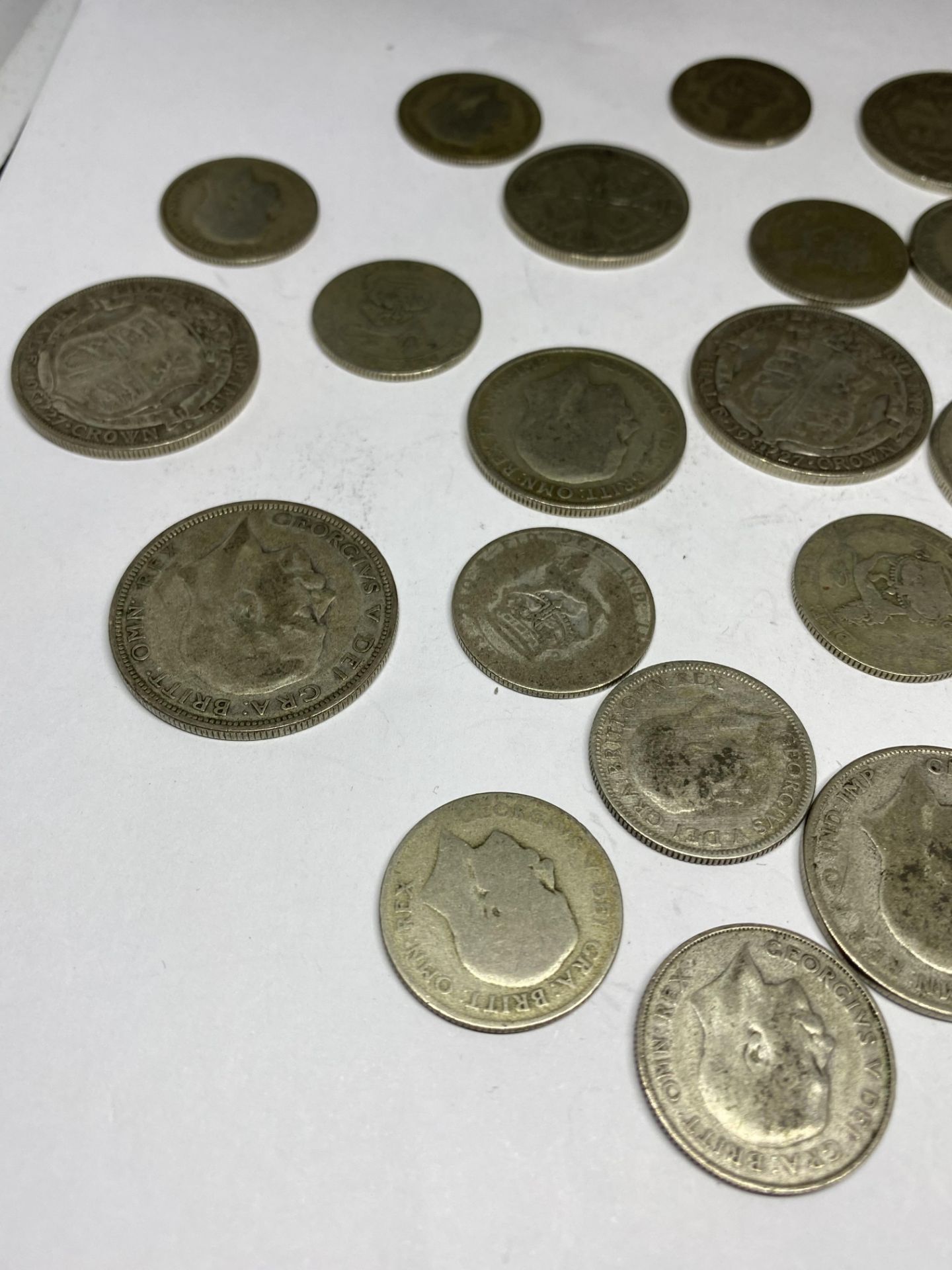 A LARGE QUANTITY OF SILVER COINS - Image 2 of 3