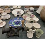 A LARGE MIXED LOT TO INCLUDE A SALTER MINCER, CABINET PLATES, ROYAL WORCESTER STORAGE JARS,