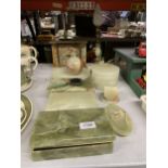 A QUANTITY OF ONYX ITEMS TO INCLUDE BOXES, A MANTLE CLOCK, TABLE LAMP, BOWLS, ETC