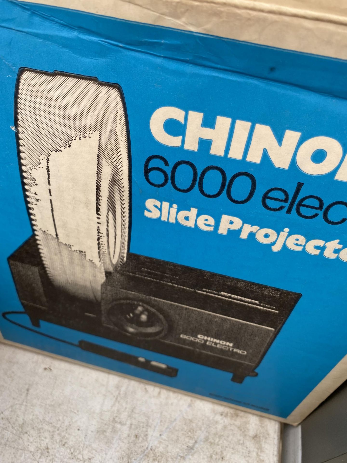 A CHINON 6000 ELECTRO SLIDE PROJECTOR - Image 2 of 2