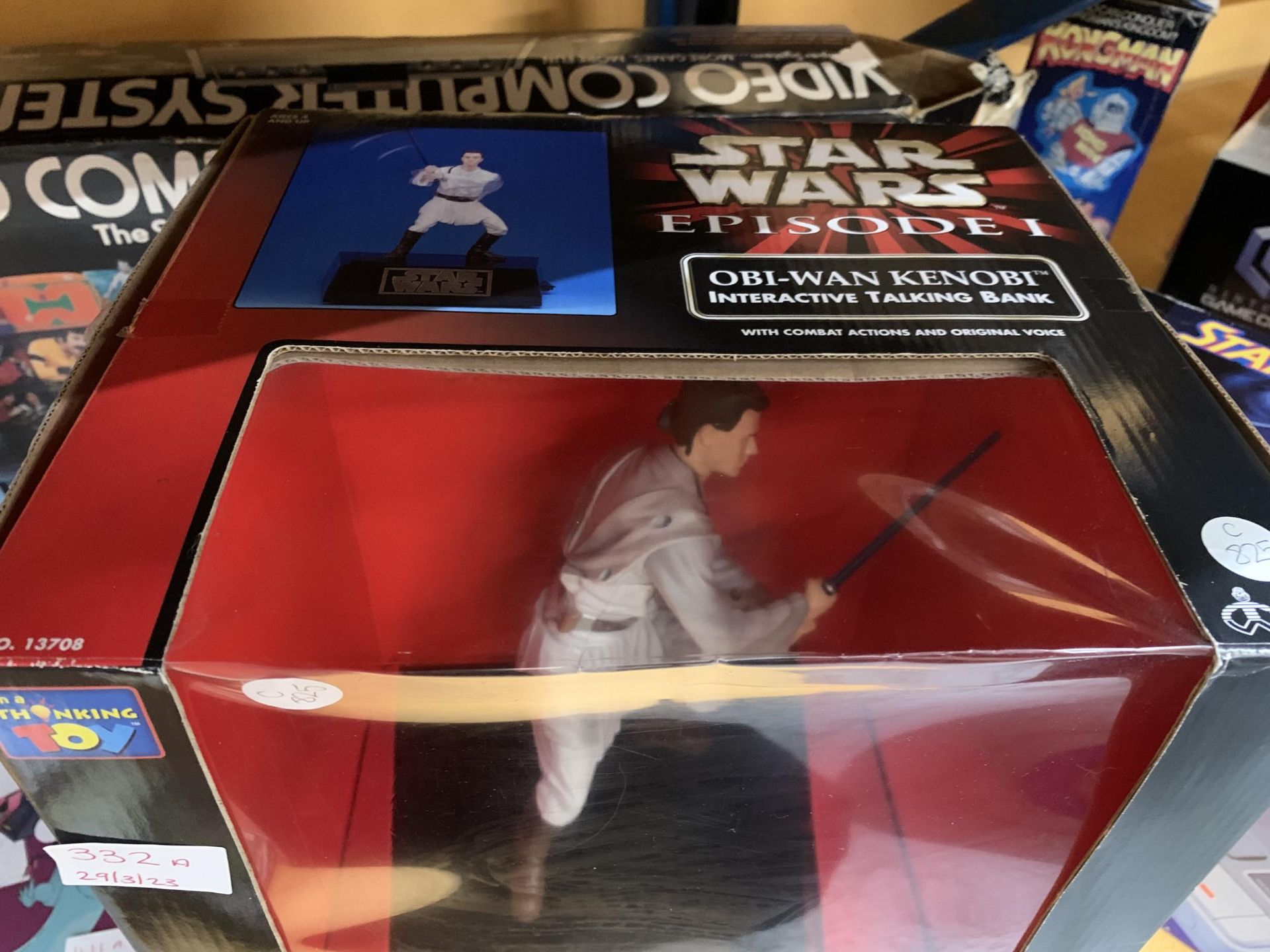 A STAR WARS BOXED OBI-WAN KENOBI INTERACTIVE TALKING BANK - AS NEW IN BOX - Bild 3 aus 4