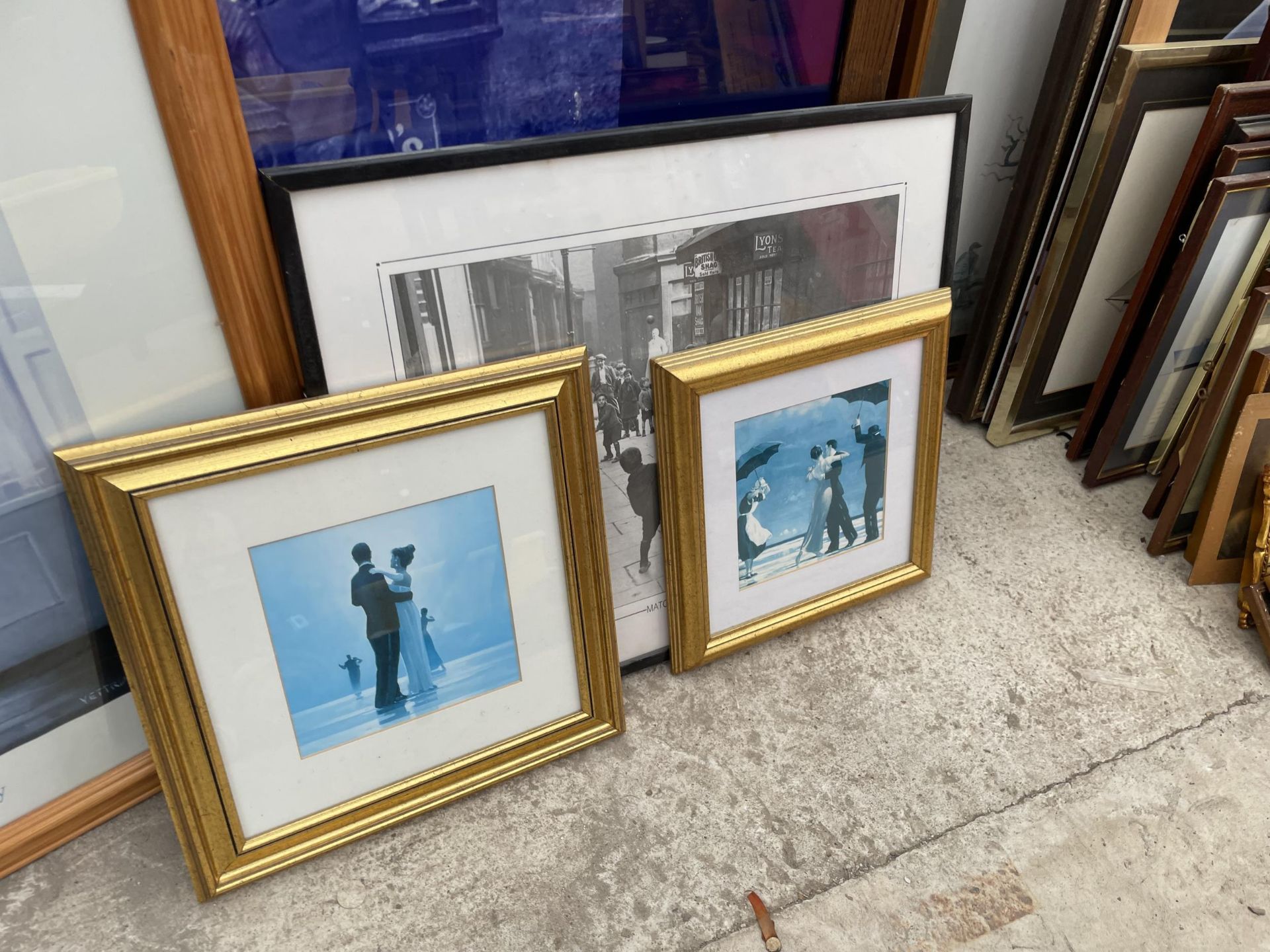 AN ASSORTMENT OF FRAMED PRINTS AND PICTURES - Image 2 of 3