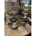 A QUANTITY OF SILVER PLATED ITEMS TO INCLUDE A FOOTED TRAY, TEAPOT, SUGAR BOWLS AND CREAM JUGS