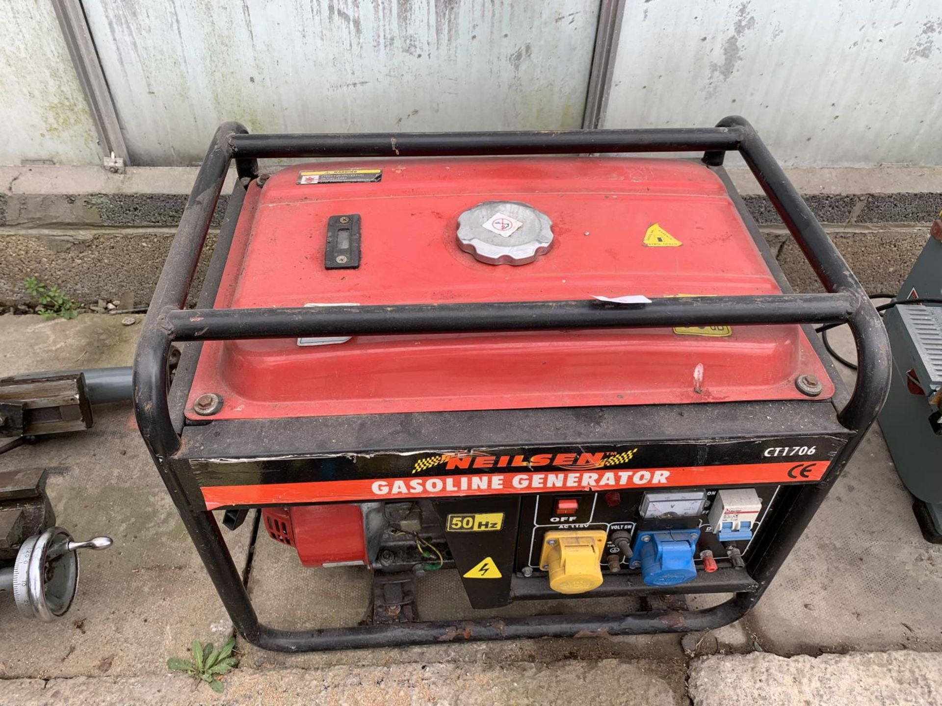 A NEILSEN CT1706 50 Hz GASOLINE GENERATOR + VAT