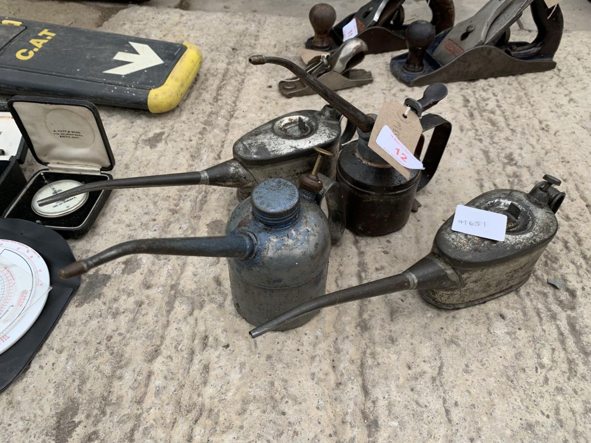 FOUR VINTAGE OIL CANS NO VAT - Image 2 of 3