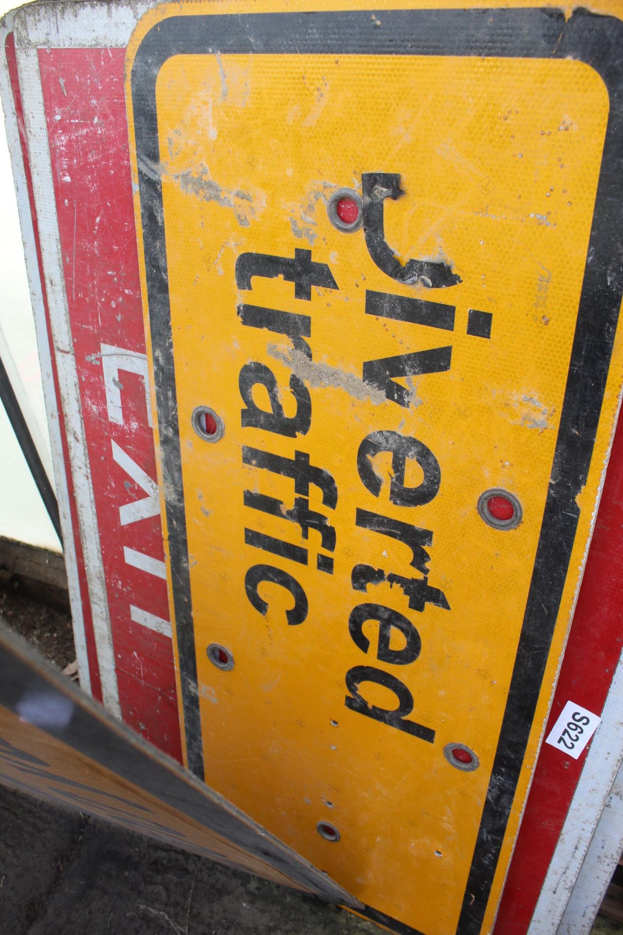 SEVEN VARIOUS ROAD TRAFFIC SIGNS NO VAT - Image 3 of 3