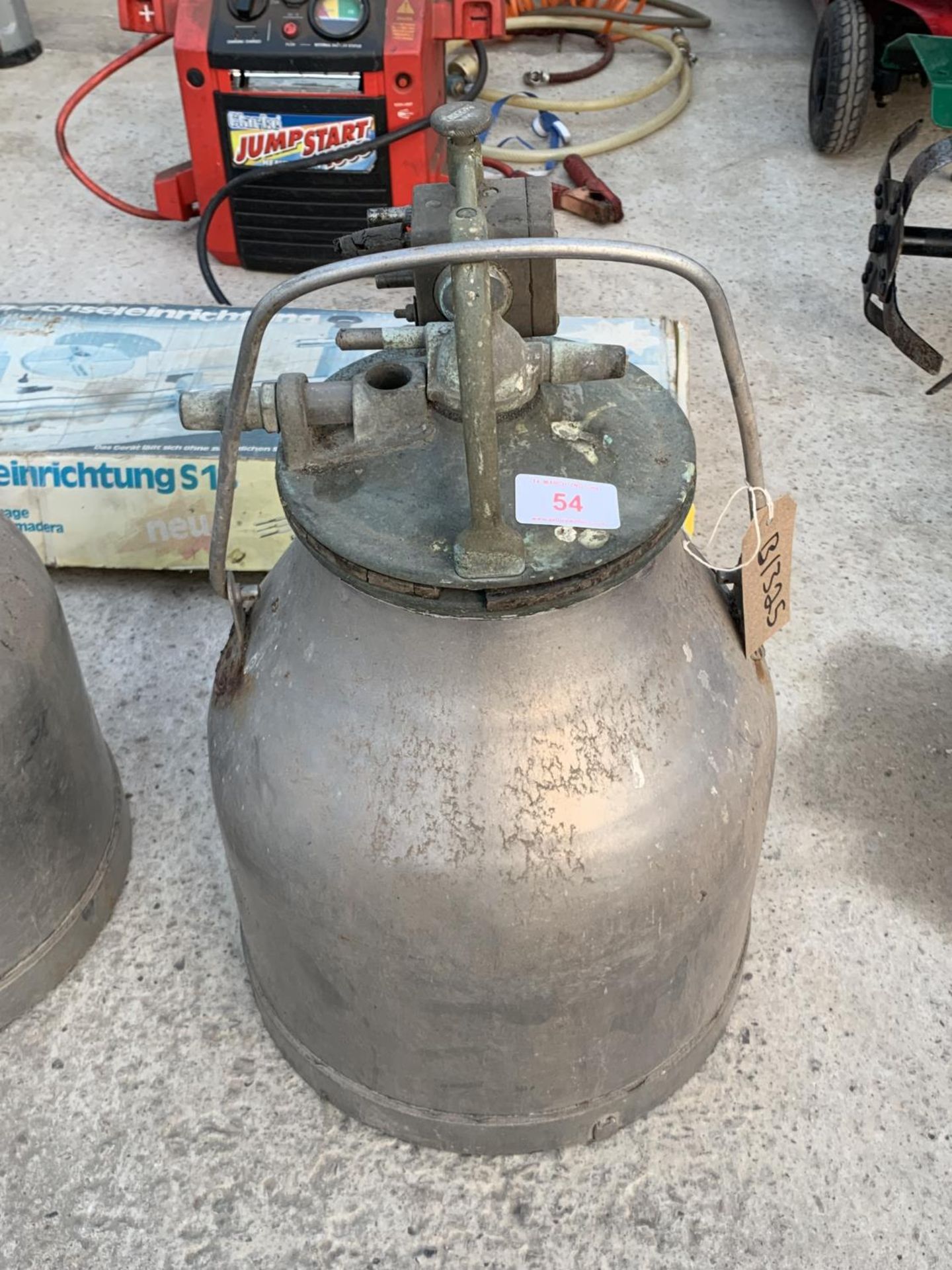 A VINTAGE MILKING MACHINE BUCKET WITH LID NO VAT