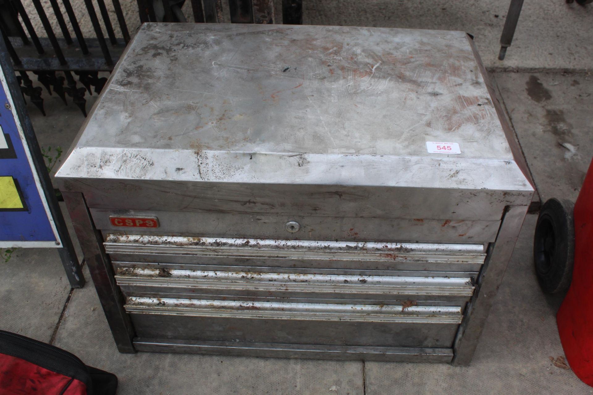 A METAL CSPS TOOL STORAGE CHEST NO VAT