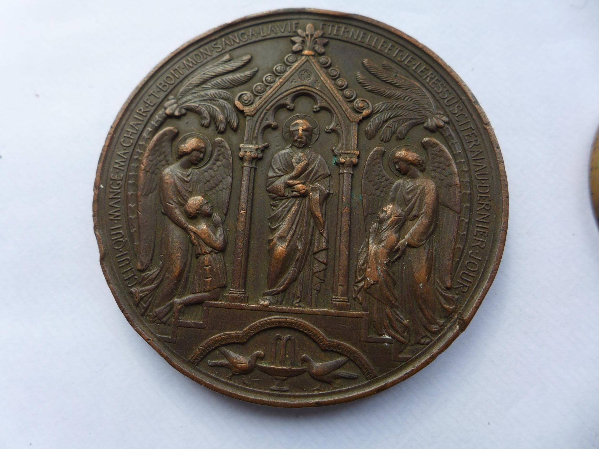 A LARGE BRONZE ECCLESIASTICAL MEDAL CIRCA 1869, 70MM AND A BRONZE CHURCH OF SCOTLAND TRAINING - Image 4 of 4