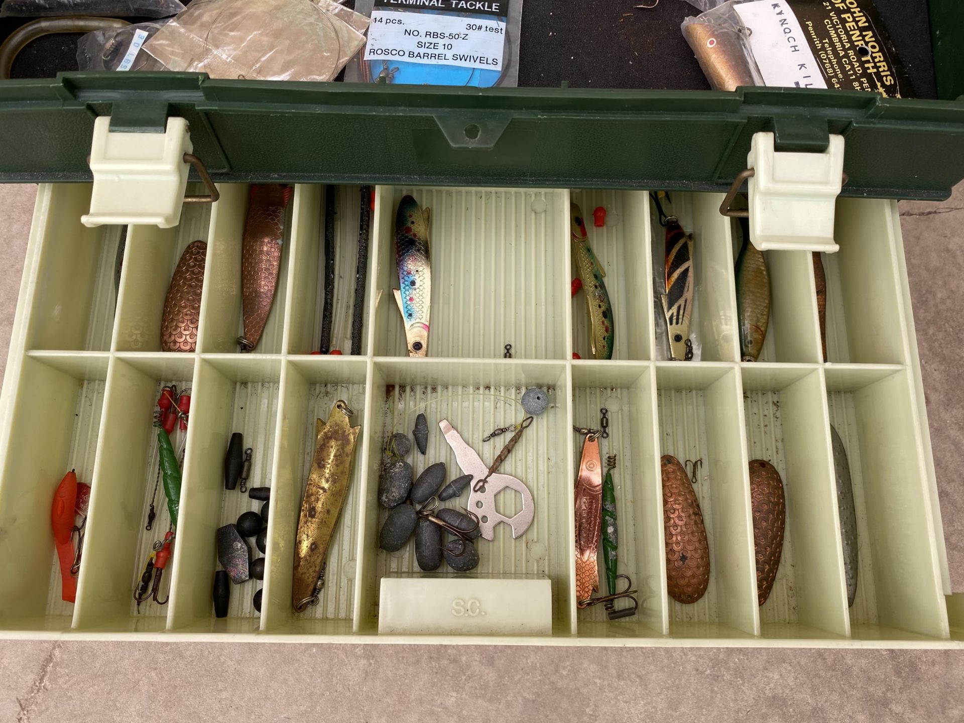 A PLANO FISHING BOX WITH A MIXTURE OF DEVON SPINNERS AND KYNOCH KILLERS ETC - Image 3 of 5