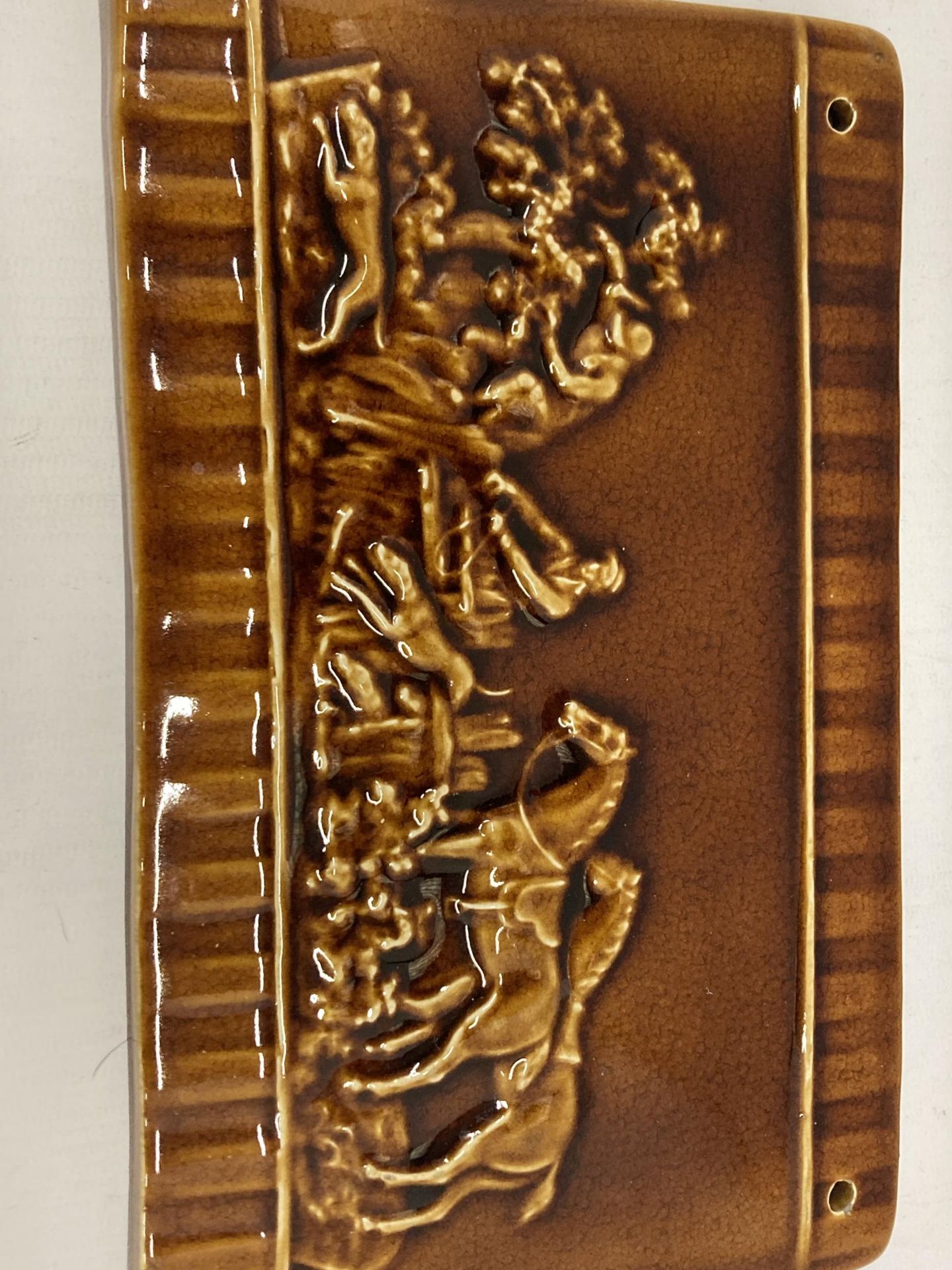 A PAIR OF LATE 19TH CENTURY TREACLE GLAZE EARTHENWARE PLAQUES WITH FOX AND HOUNDS HUNTING DESIGN, 26 - Image 2 of 5