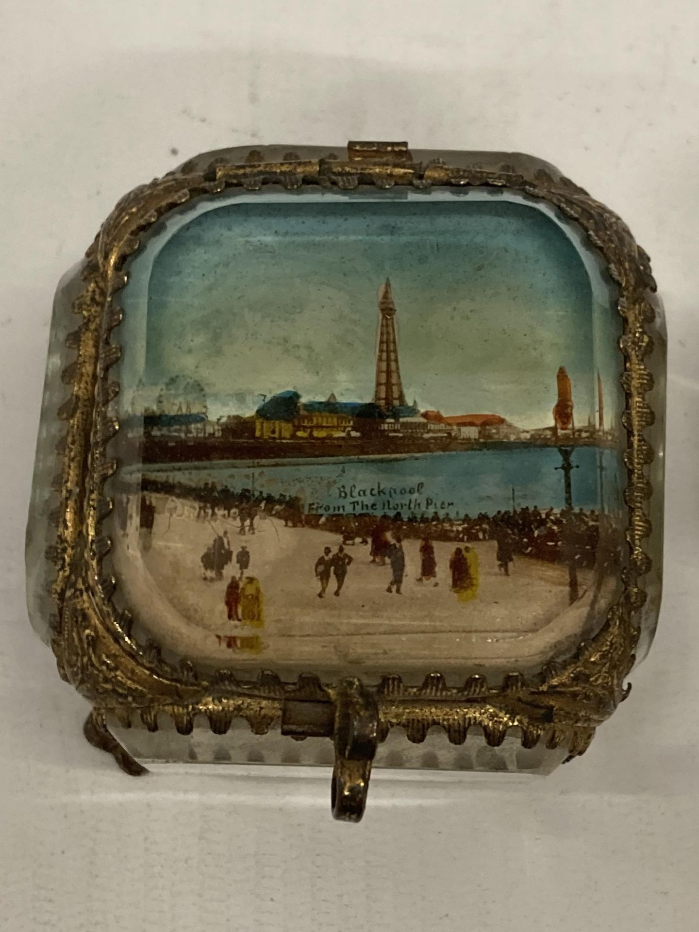 TWO EARLY 20TH CENTURY GILT DESIGN TINKET BOXES - ONE WITH IMAGE OF BLACKPOOL FROM THE NORTH TIER, - Image 3 of 6