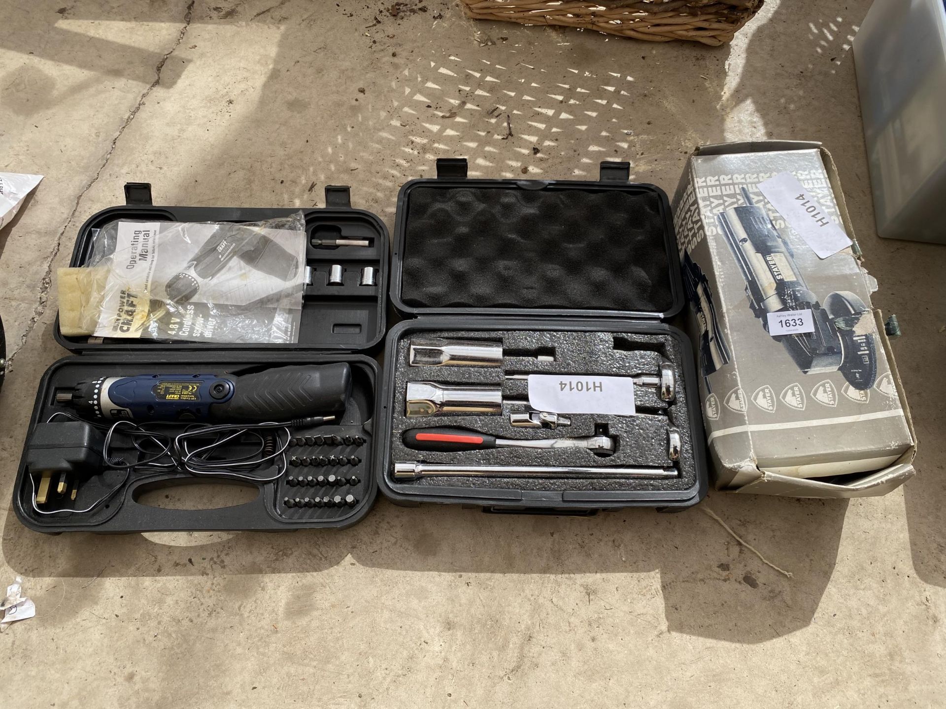 AN ASSORTMENT OF TOOLS TO INCLUDE AN ANGLE GRINDER AND A SOCKET SET ETC
