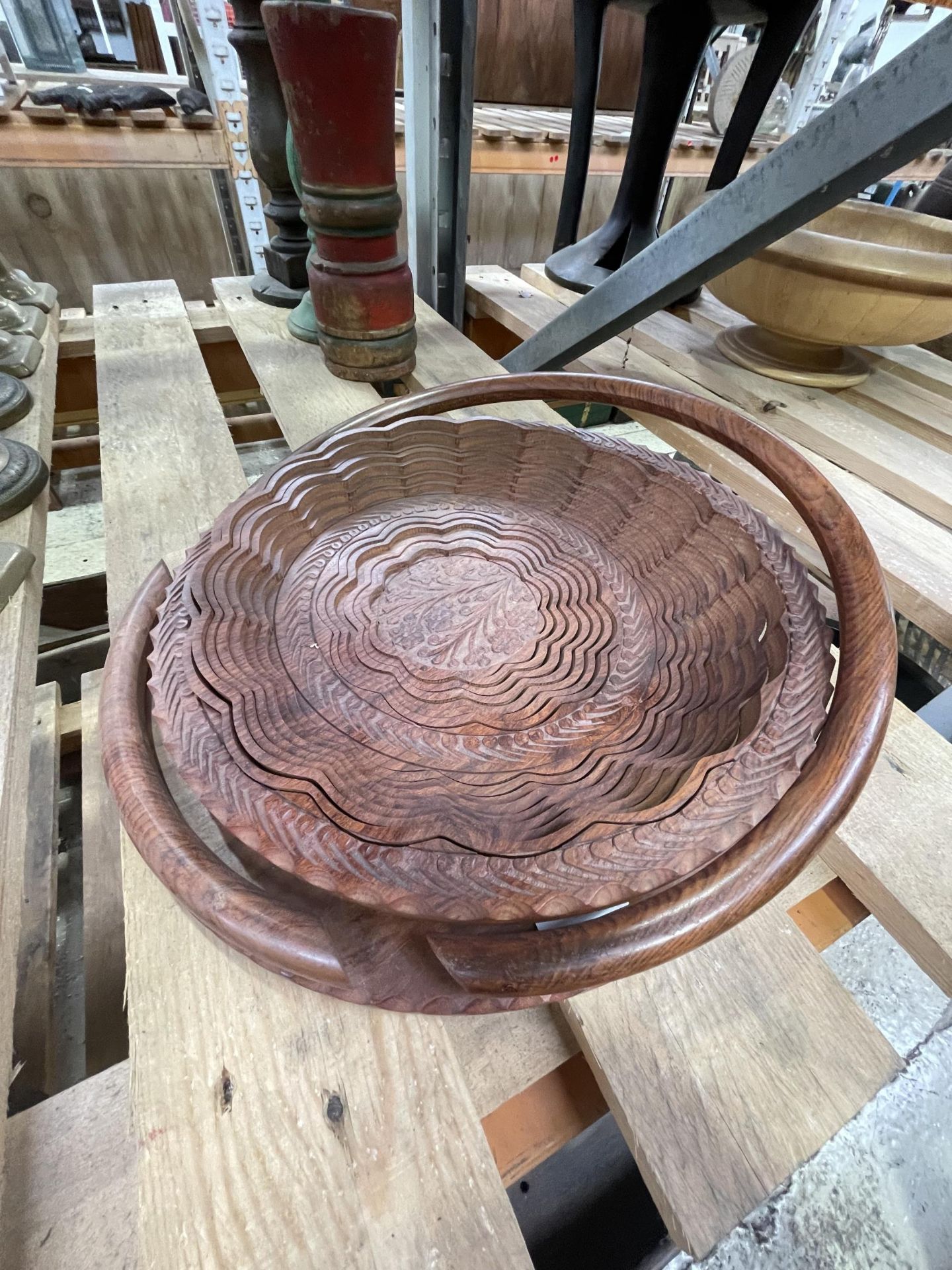 AN INDIAN HARDWOOD CARVED BOWL / STAND