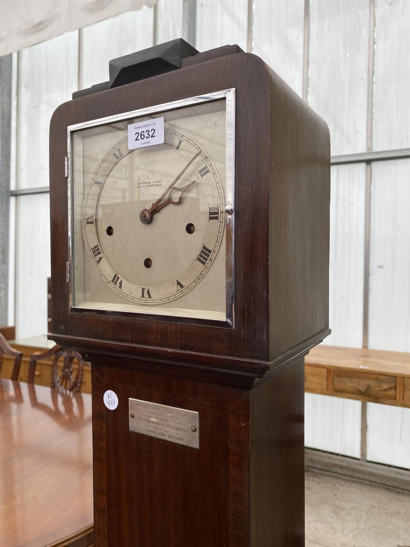 AN EARLY 20TH CENTURY GRANDMOTHER CLOCK BY W.GREENWOOD + SONS, LEEDS + HUDDERSFIELD - Image 2 of 4