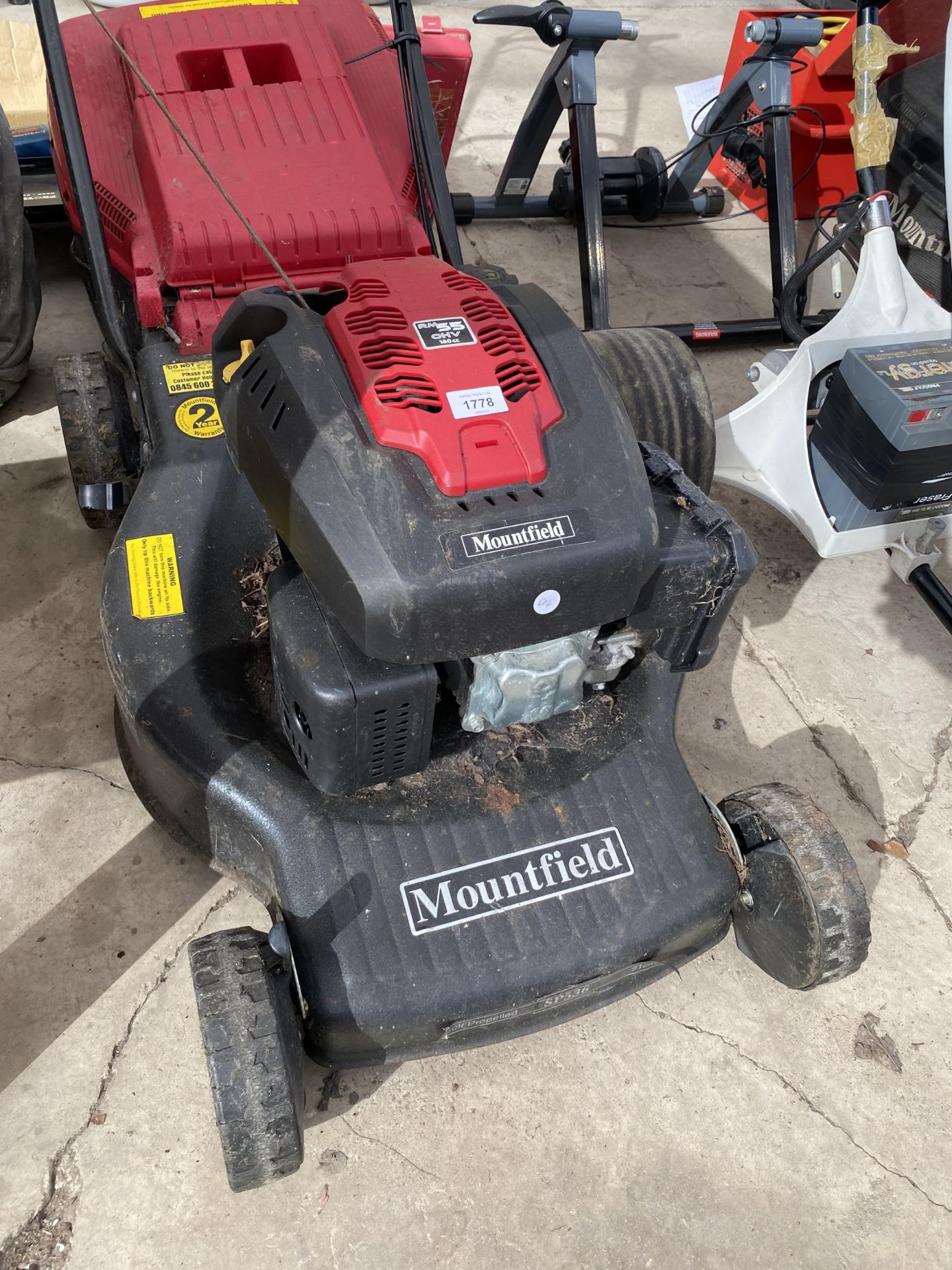 A MOUNTFIELD SP536 PETROL LAWN MOWER WITH GRASS BOX - Image 2 of 3