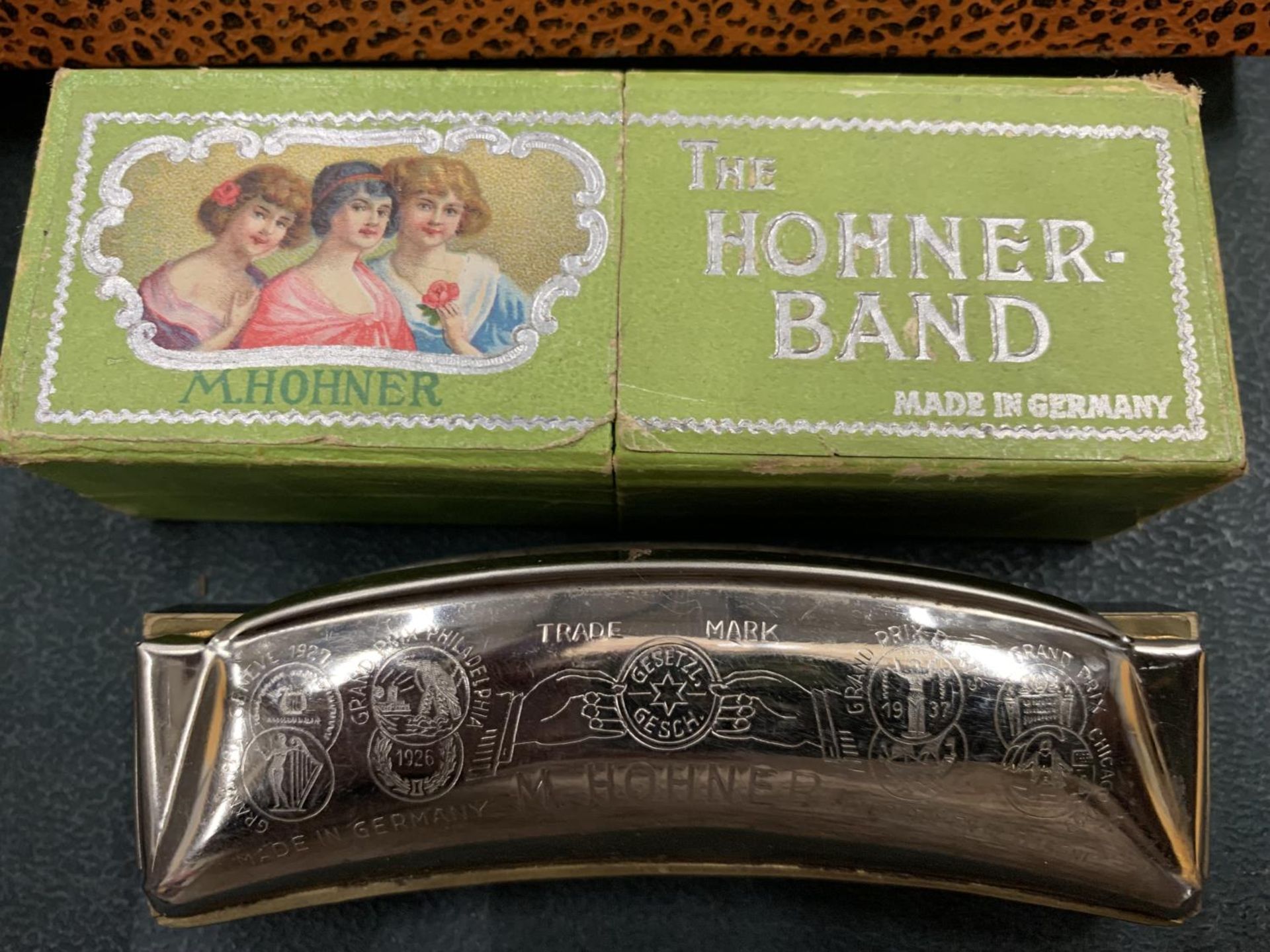 TWO VINTAGE GERMAN HOHNER GERMAN HARMONICAS - Image 4 of 4