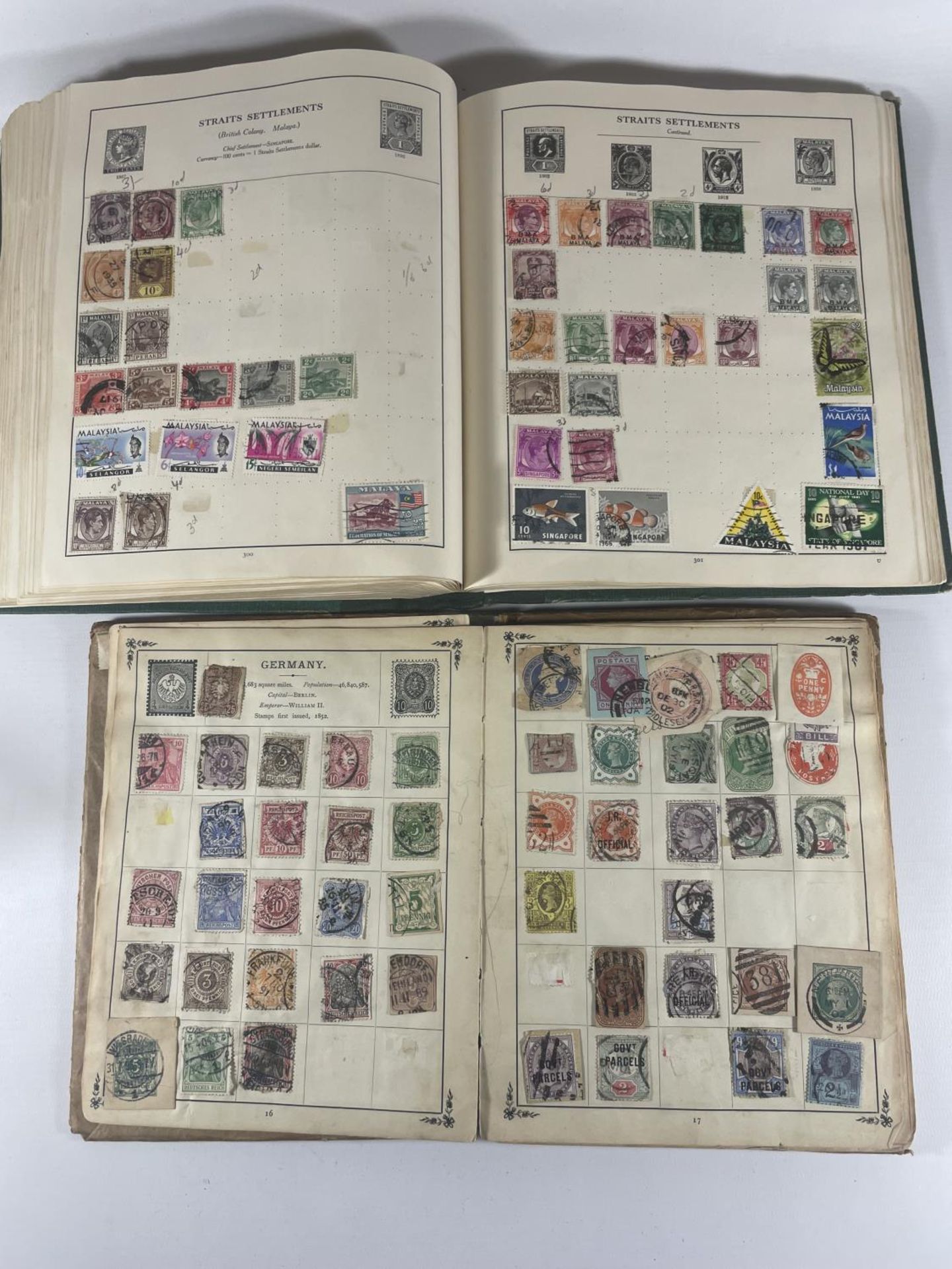 TWO VINTAGE STAMP ALBUMS INCLUDING THE WELL FILLED VICEROY AND THE ROYAL . MANY USEFUL ITEMS NOTED - Image 3 of 4