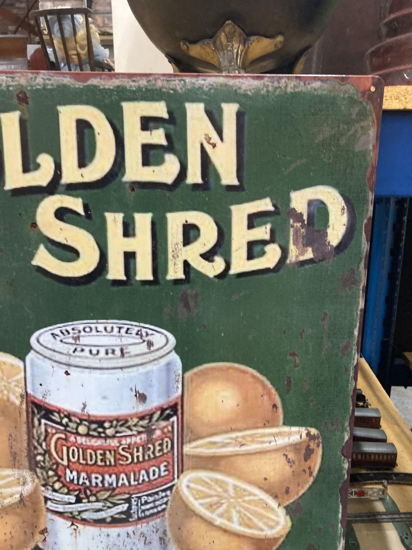 A 'GOLDEN SHRED' MARMALADE METAL SIGN 70CM X 50CM - Image 3 of 4