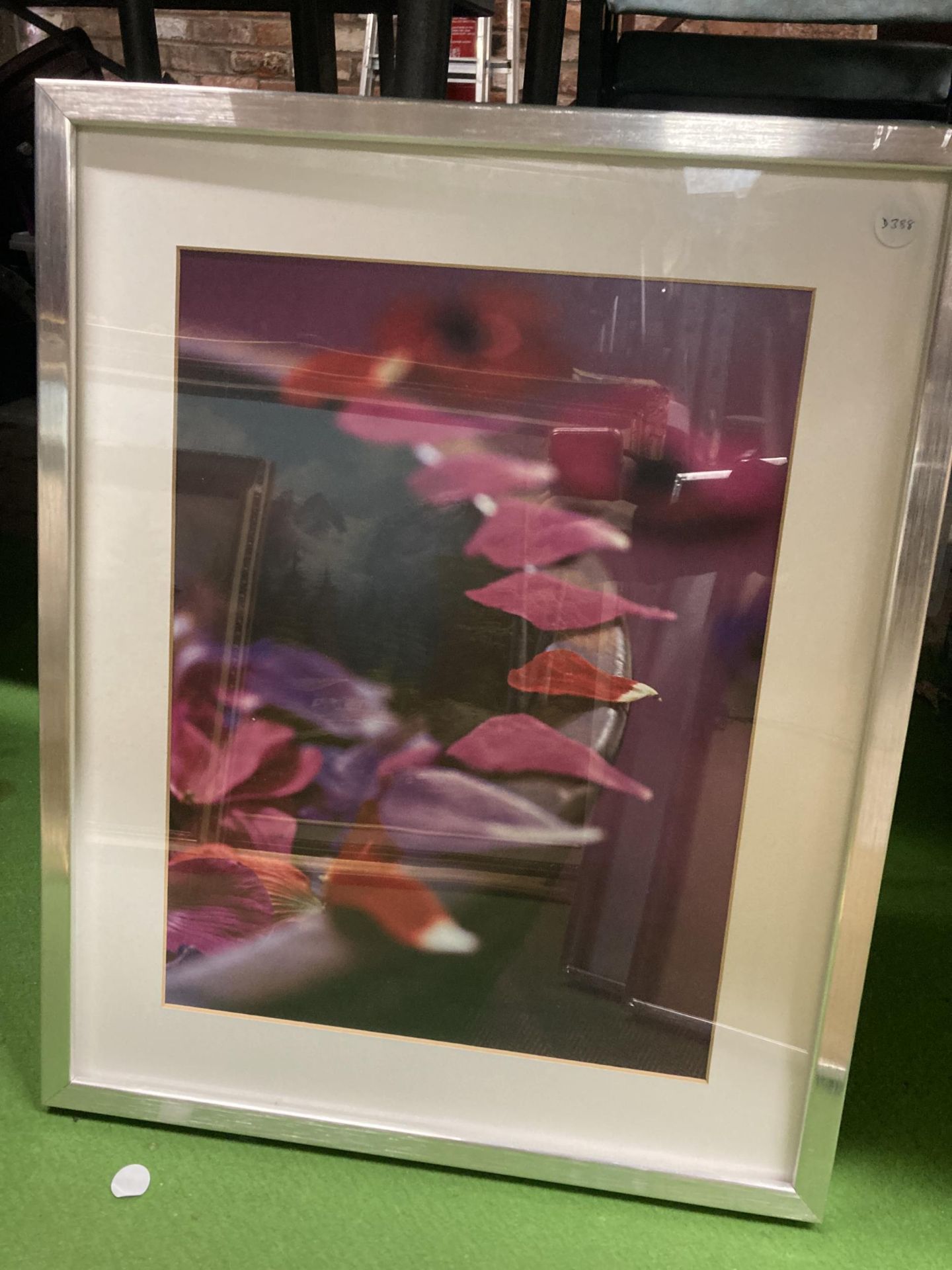 THREE MODERN FLORAL PRINTS IN SILVER FRAME - Image 3 of 4