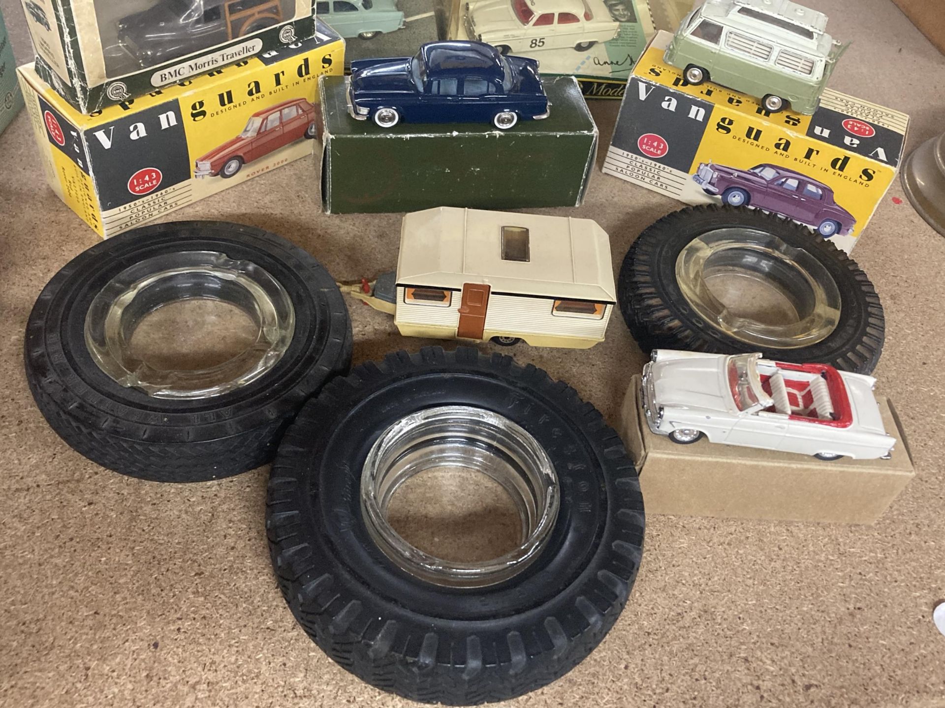 A VARIETY OF CORGI, VANGUARD AND LANSDOWNE MODELS TOGETHER WITH TWO TYRE ASHTRAYS, MATCHBOX CARAVAN, - Image 2 of 5