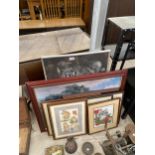 AN ASSORTMENT OF FRAMED PRINTS AND PICTURES