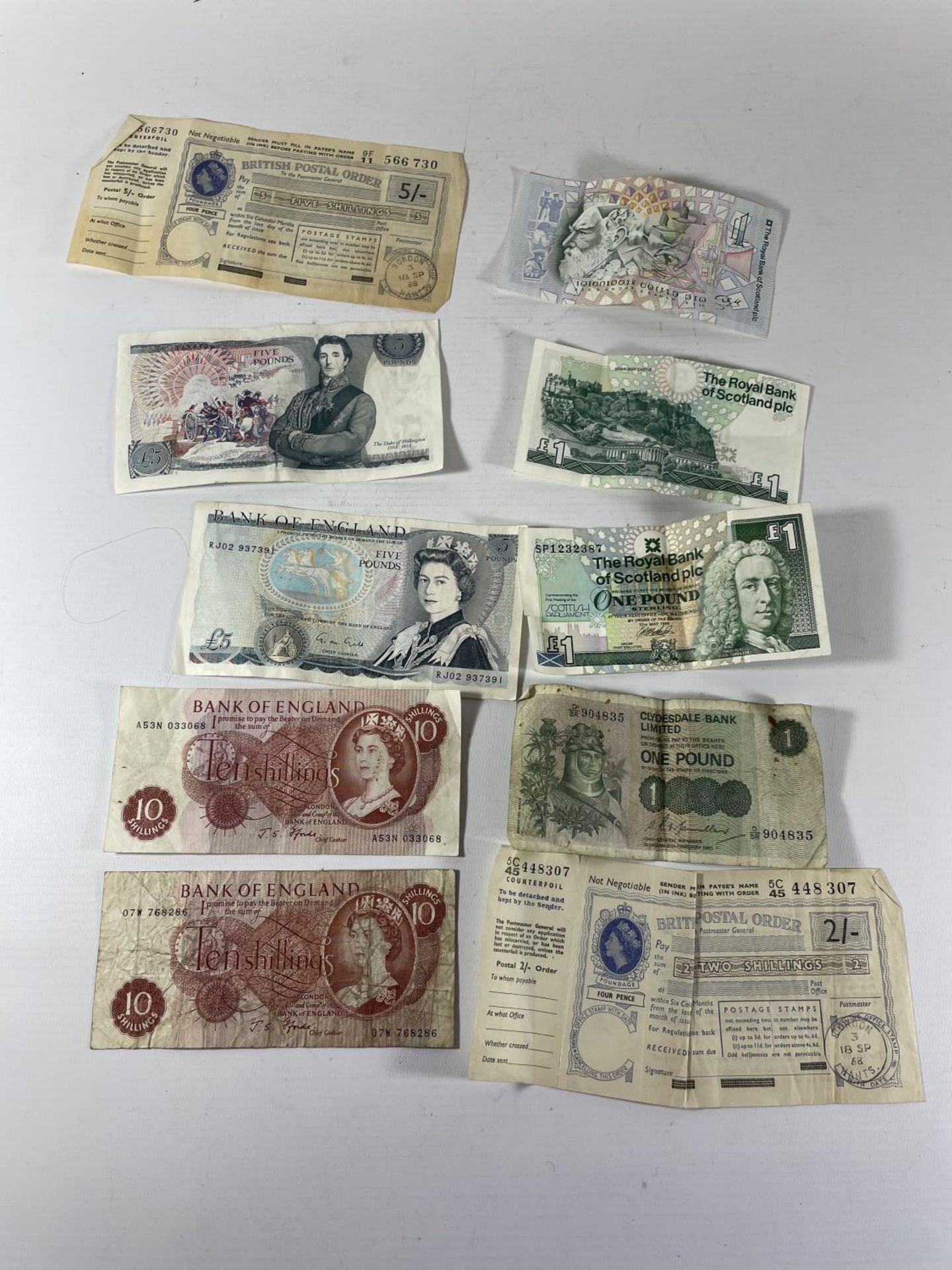 A QUANTITY OF ENGLISH AND SCOTTISH NOTES