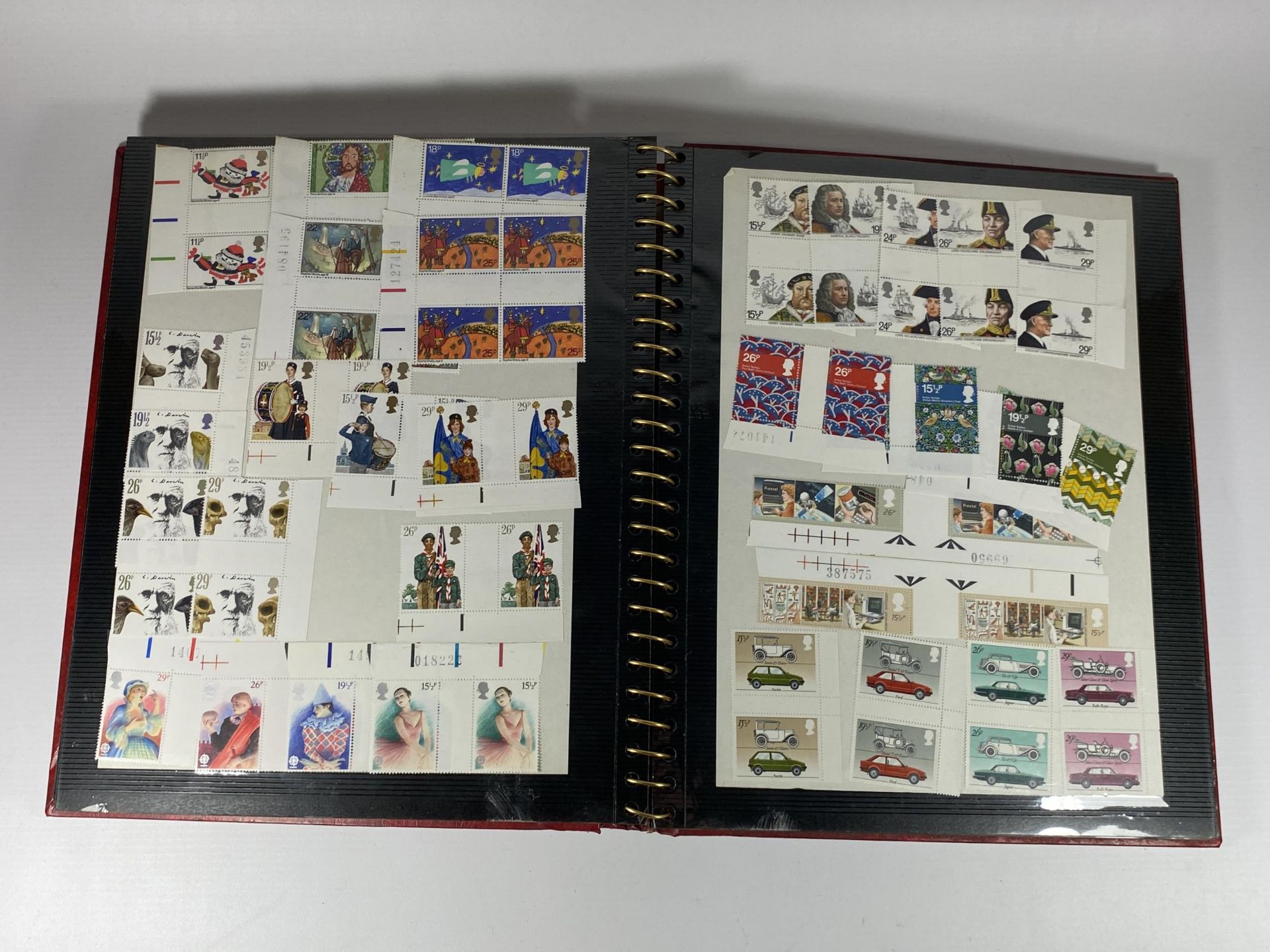 A STAMP ALBUM CONTAINING A LARGE QUANTITY OF BRITISH MINT STAMPS - Image 7 of 10