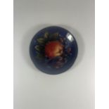 A MOORCROFT POTTERY FINCHES PATTERN PIN TRAY / DISH