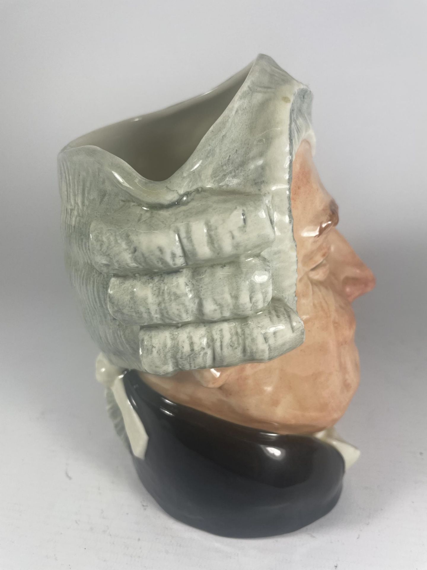 A ROYAL DOULTON THE LAWYER CHARACTER JUG D6498 - Image 3 of 5