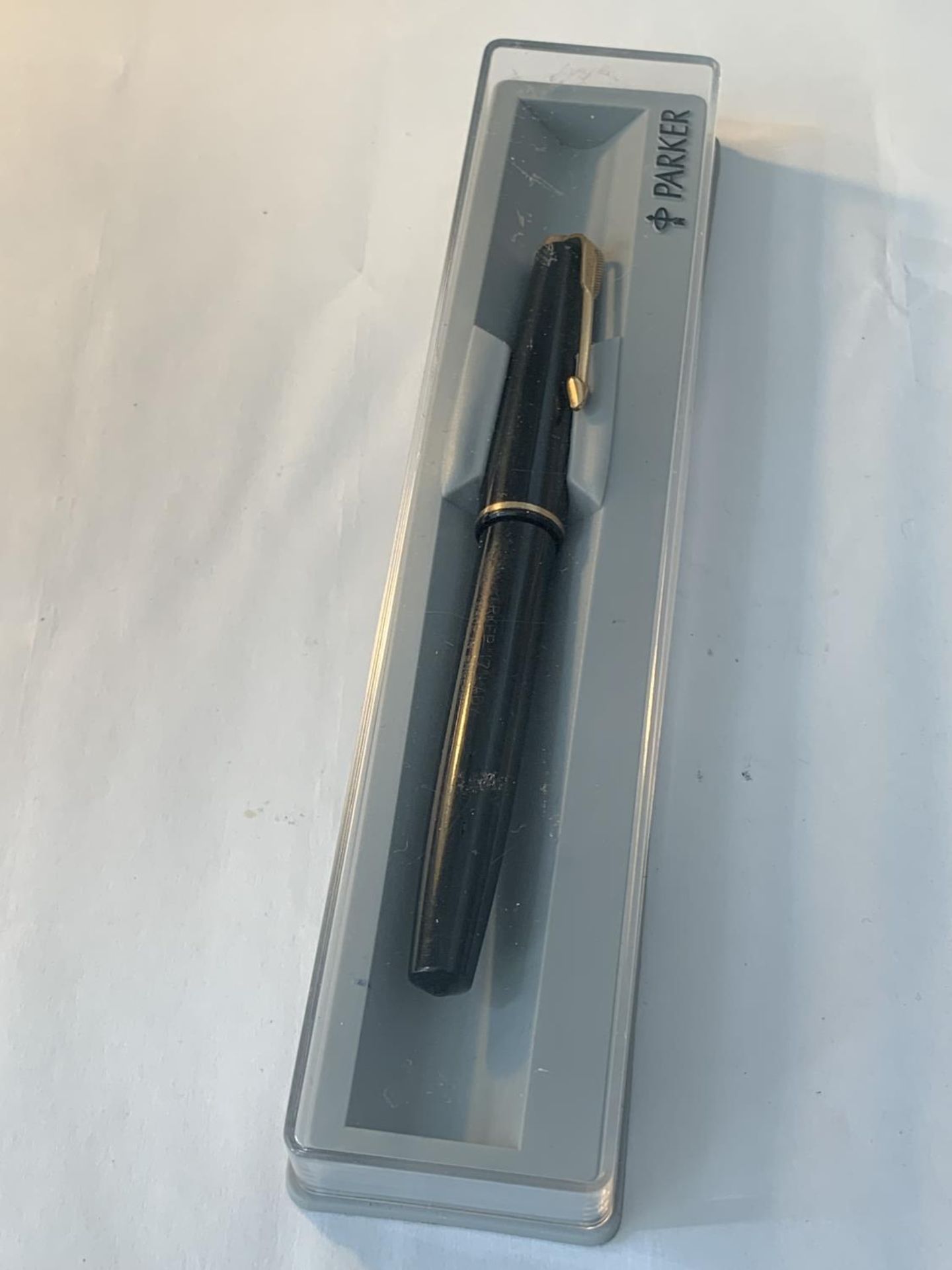 A PARKER FOUNTAIN PEN IN A PRESENTATION BOX