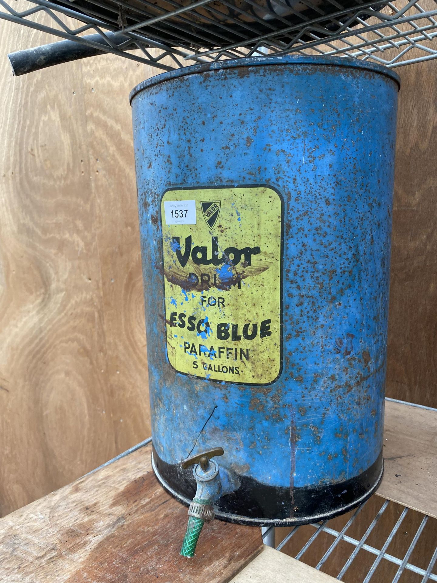 A VINTAGE VALOR ESSO BLUE PARAFIN 5 GALLON DRUM WITH TAP