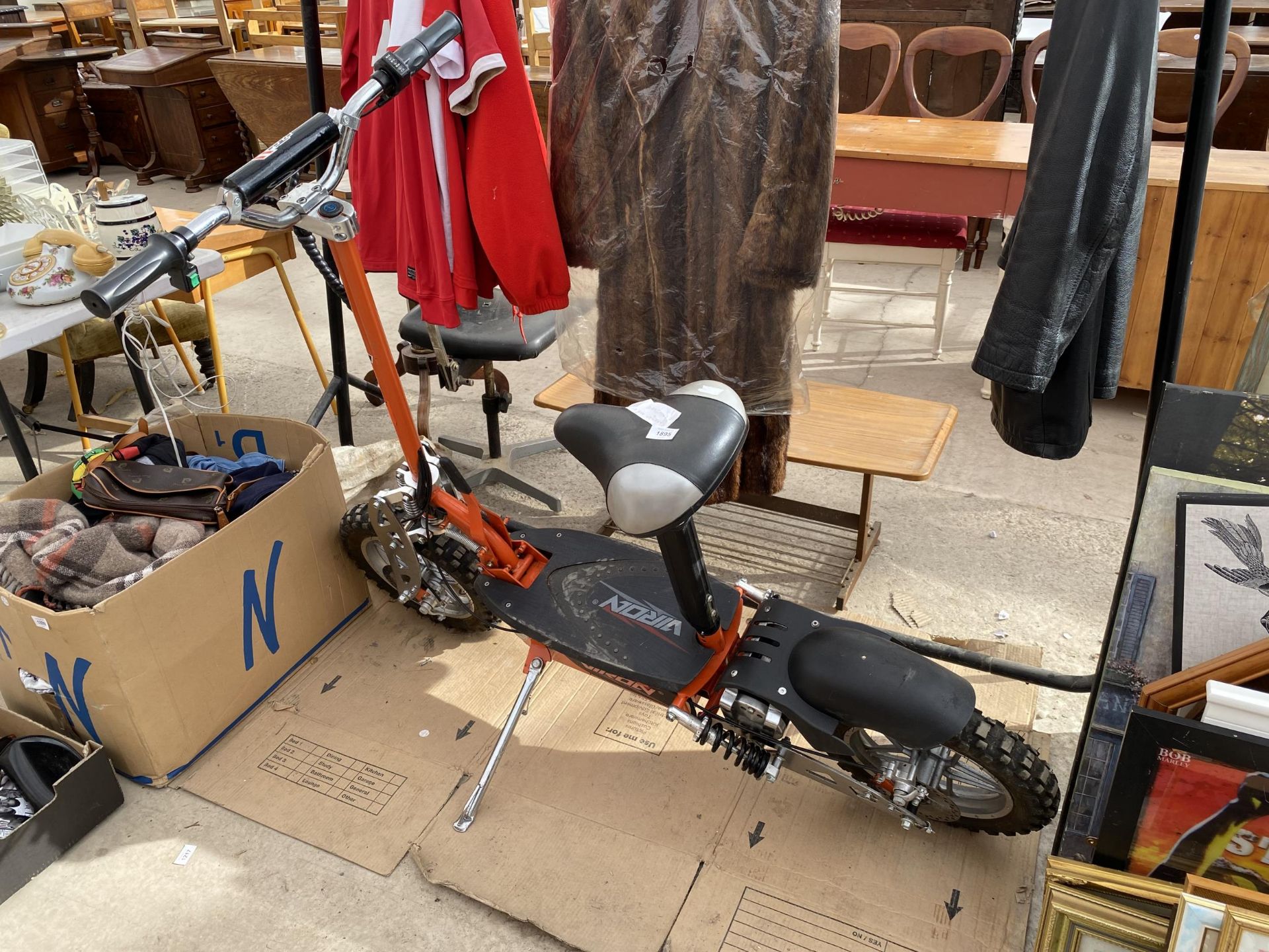 A VIRON READY TO RACE ELECTRIC SCOOTER/BIKE TWO KEYS AND CHARGER IN THE OFFICE