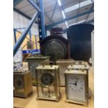 A QUANTITY OF CLOCKS TO INCLUDE A CASED MAHOGANY MANTLE CLOCK AND VARIOUS CARRIAGE CLOCKS TO