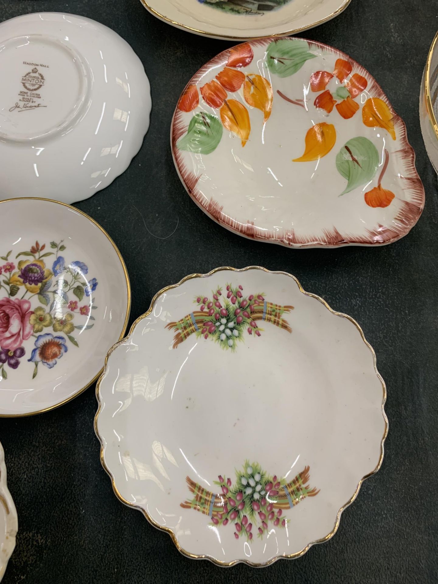 A LARGE QUANTITY OF CHINA TRINKET DISHES AND PIN TRAYS TO INCLUDE ROYAL WORCESTER, MINTON, SPODE, - Image 8 of 9
