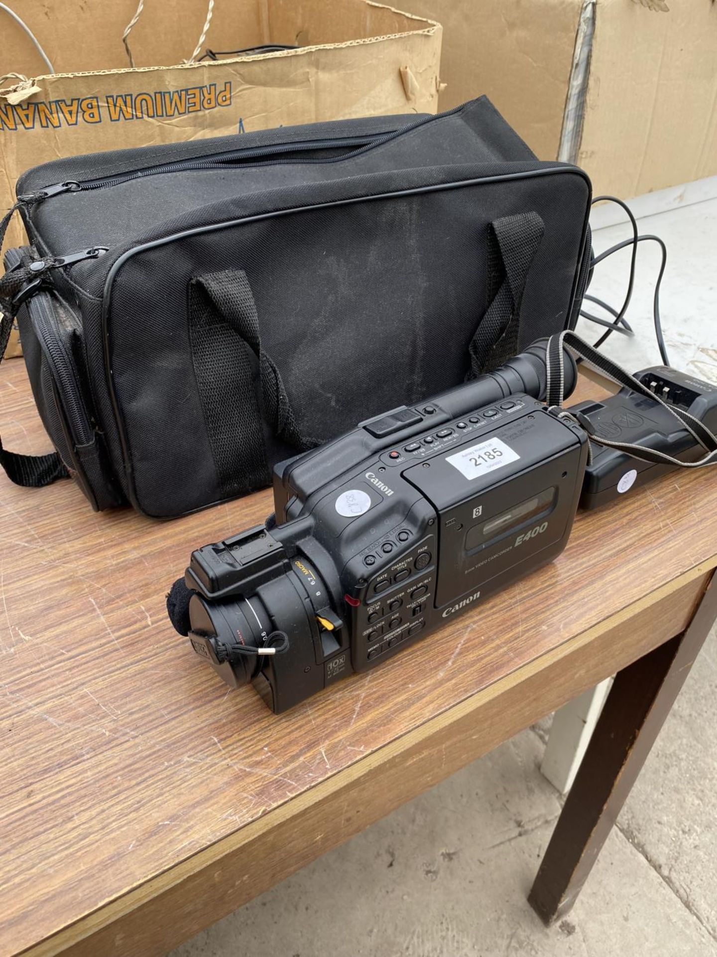 A CANON CAMCORDER AND CARRY CASE - Image 2 of 3