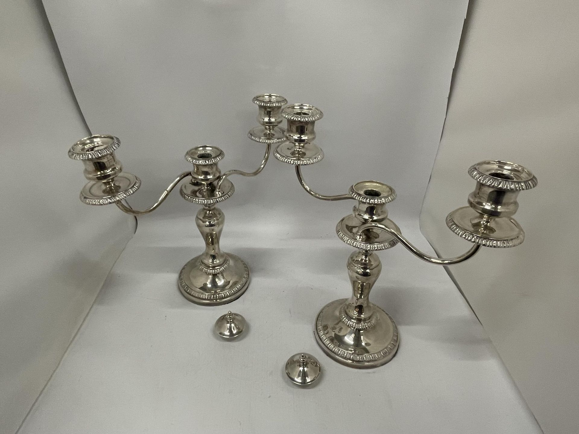 A PAIR OF GOOD QUALITY SILVER PLATED TWIN BRANCH CANDLE HOLDERS - Image 3 of 5