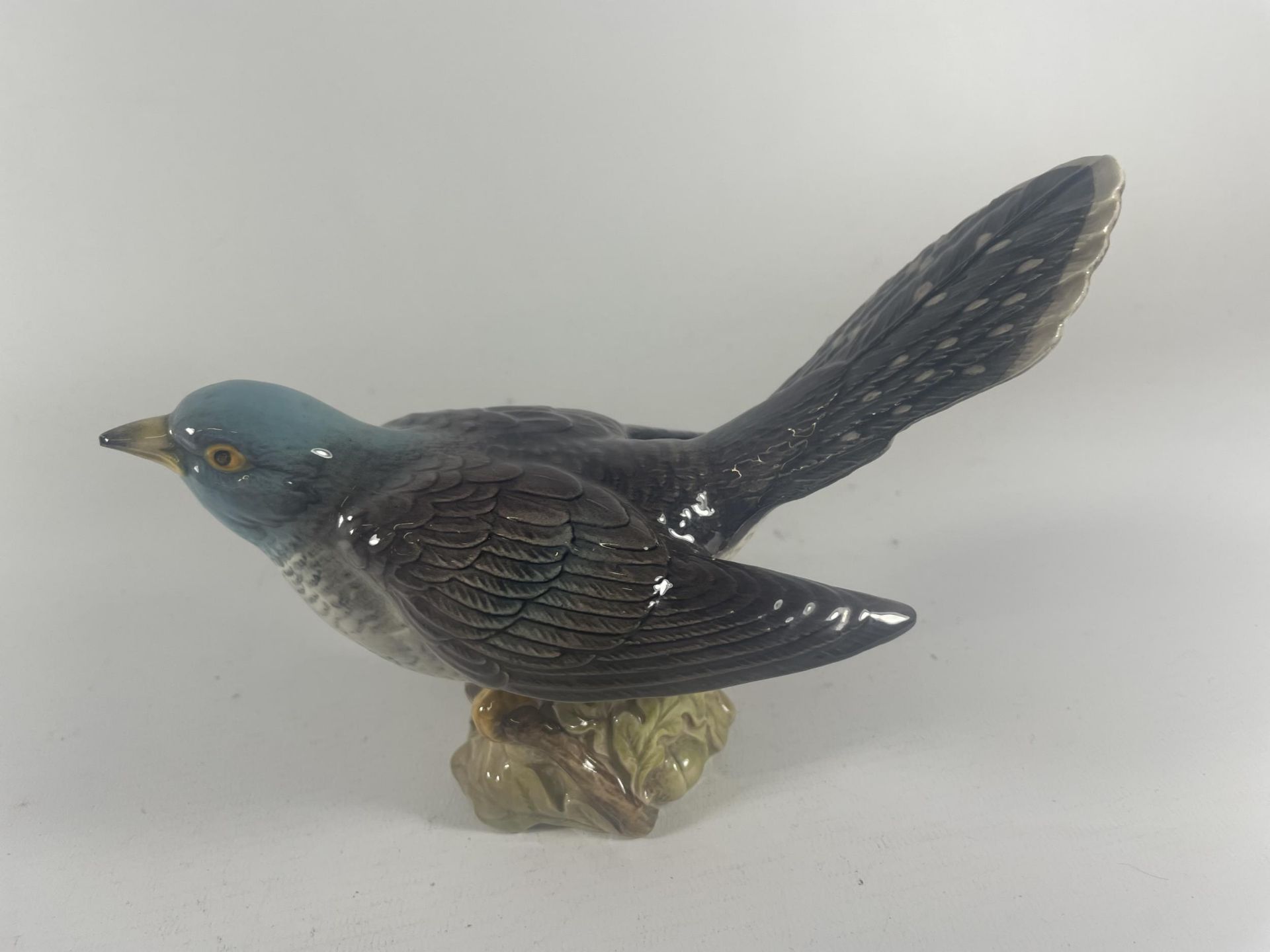 A BESWICK NO.2315 CUCKOO BIRD FIGURE - Image 4 of 5