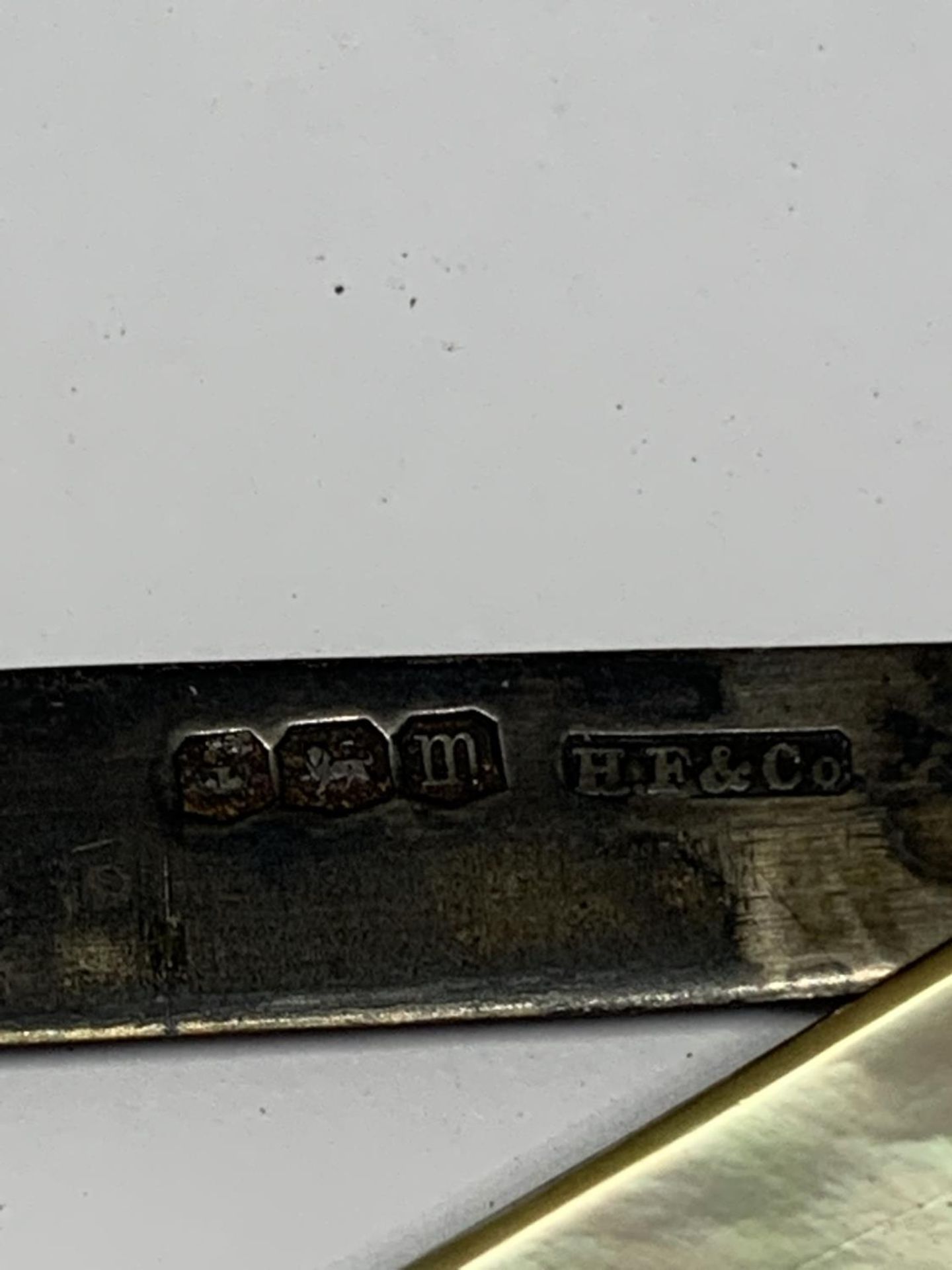 A HALLMARKED LONDON SILVER FRUIT KNIFE - Bild 2 aus 3