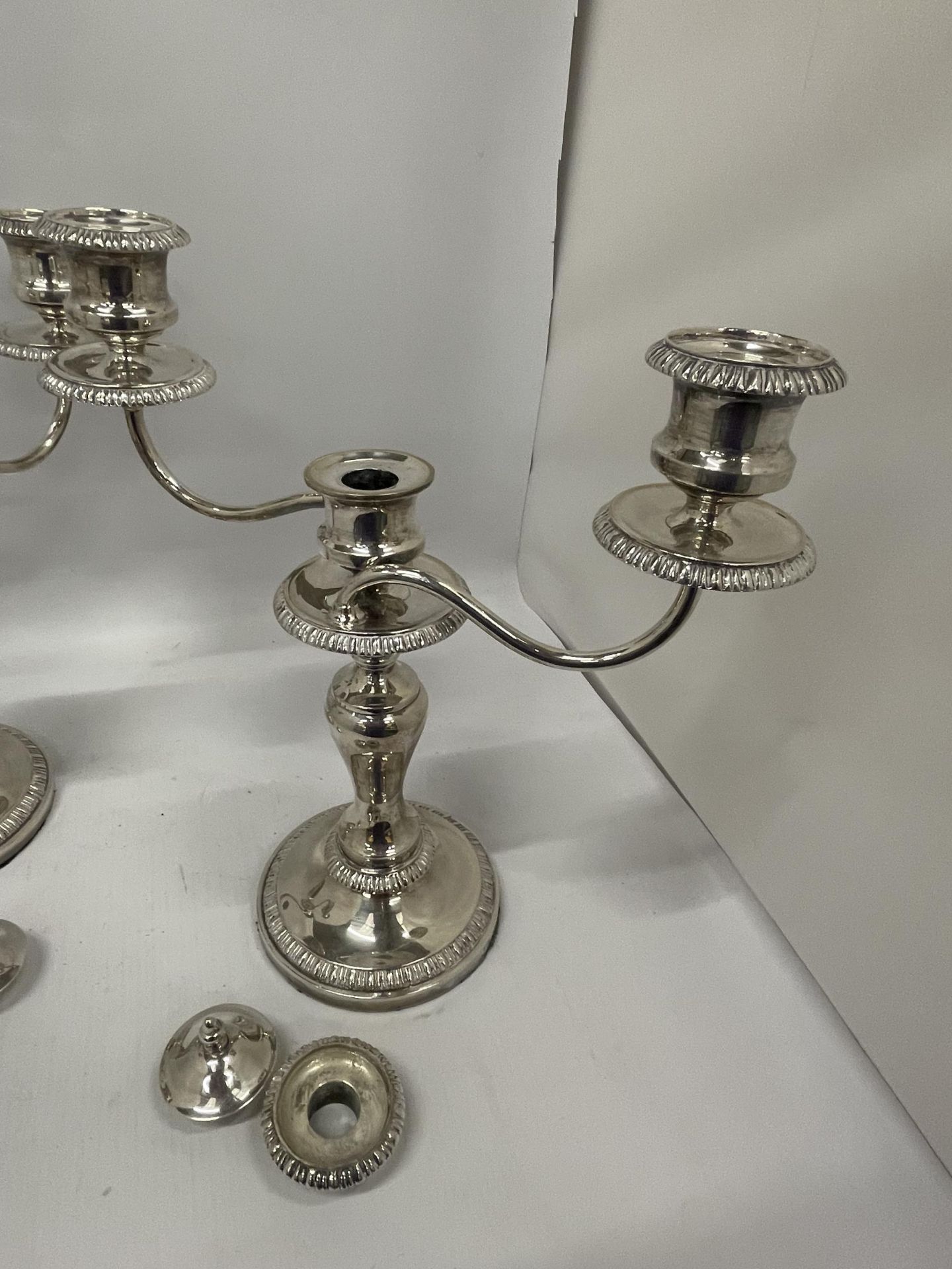 A PAIR OF GOOD QUALITY SILVER PLATED TWIN BRANCH CANDLE HOLDERS - Image 4 of 5