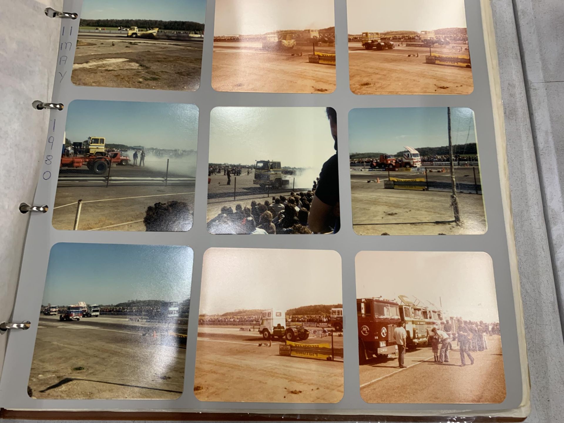 AN ALBUM CONTAINING AROUND 550 ORIGINAL DRAG RACING PHOTOTGRAPHS 1980-1982 - Image 5 of 8