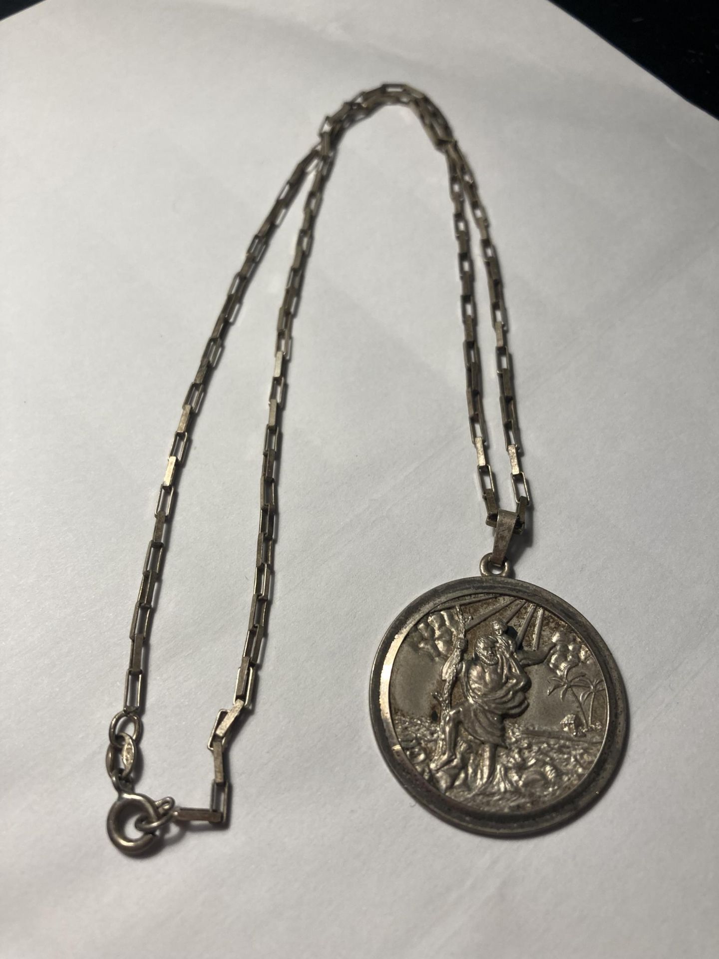 TWO MARKED SILVER ITEMS TO INCLUDE A BANGLE WITH SAFETY CHAIN AND A NECKLACE WITH ST CHRISTOPHER - Image 3 of 4