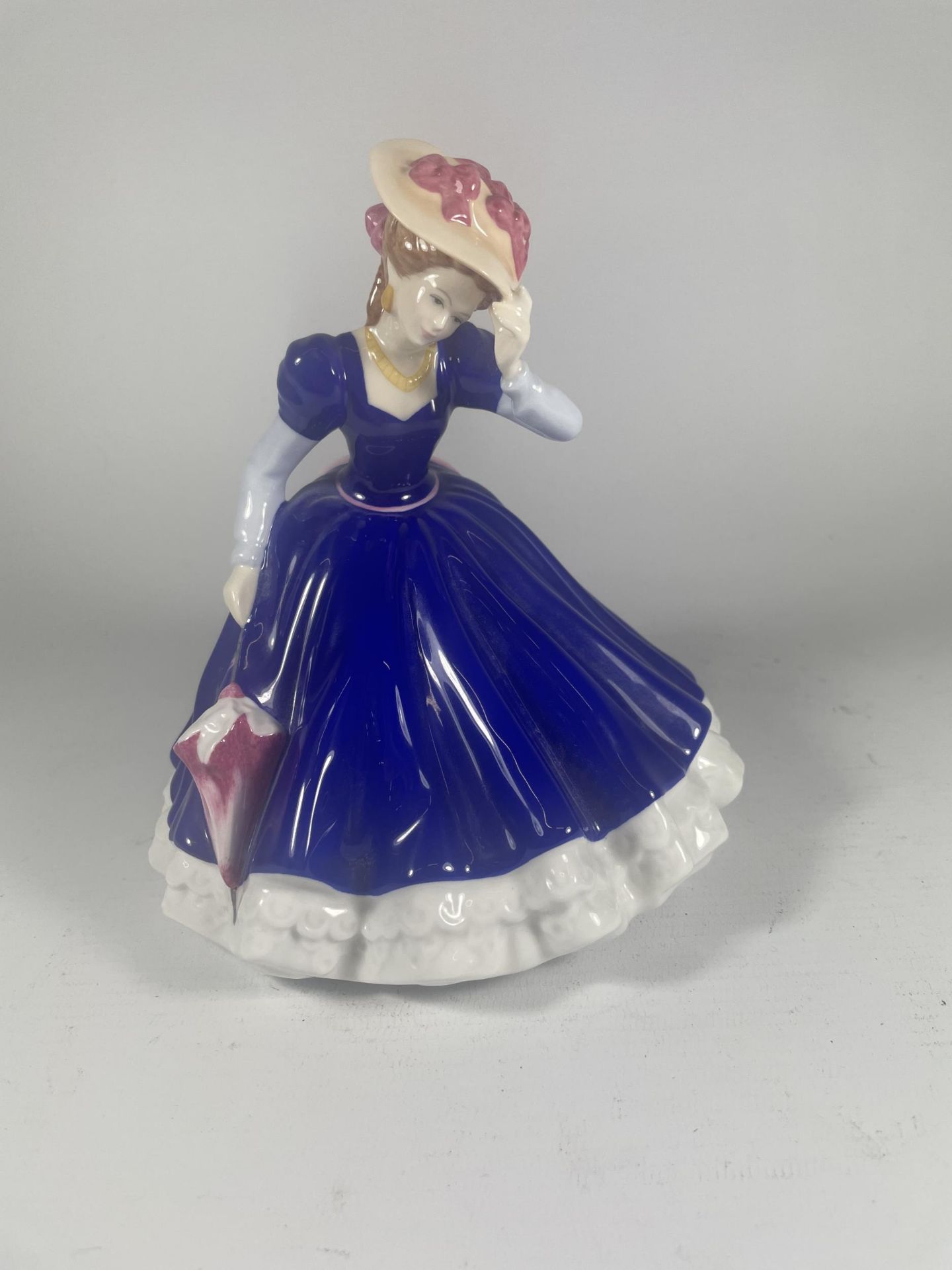 A ROYAL DOULTON FIGURE OF THE YEAR 2006 MARY FIGURE
