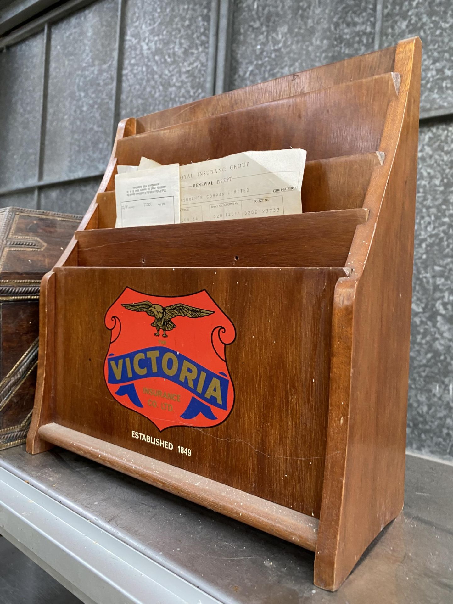 A VINTAGE INDIAN HARDWOOD + EMBOSSED BRASS BOX + FOUR DIVISION 'VICTORIA INSURANCE' LETTER RACK - Image 3 of 3