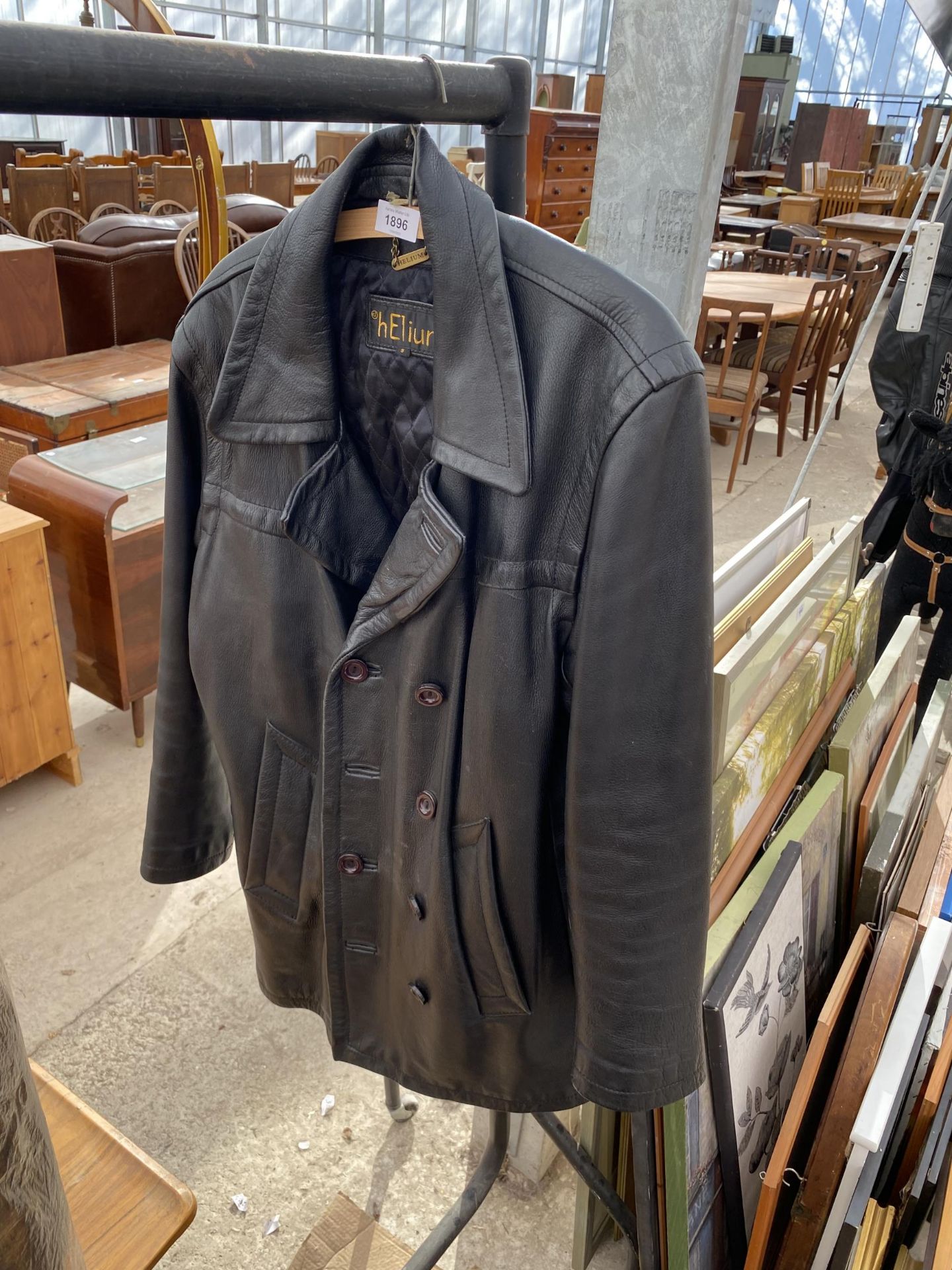 A GENTS LEATHER JACKET