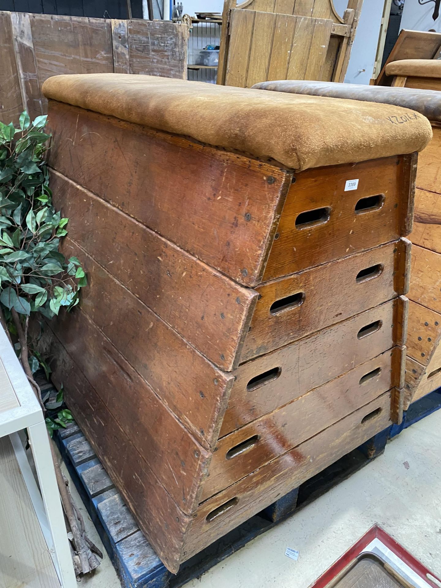 A VINTAGE GYMNASTICS POMMEL HORSE - Image 2 of 3